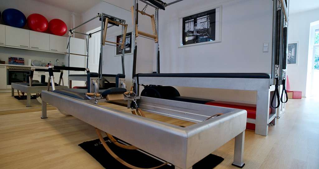 Training in the Studio Movemus Pilates Studio Vienna